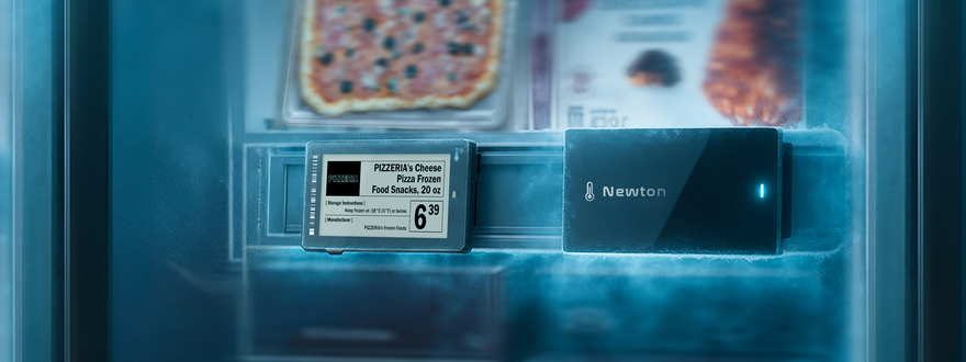 SOLUM Newton temperature sensor tag in a refrigerated cabinet